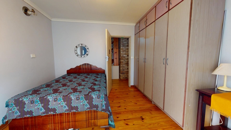 5 Bedroom Property for Sale in Mooivallei Park North West